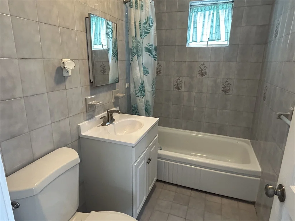 3 bed, 1 bath apartment for rent at 28-30 Harvey St Unit 1, Everett — photo 14 of 14