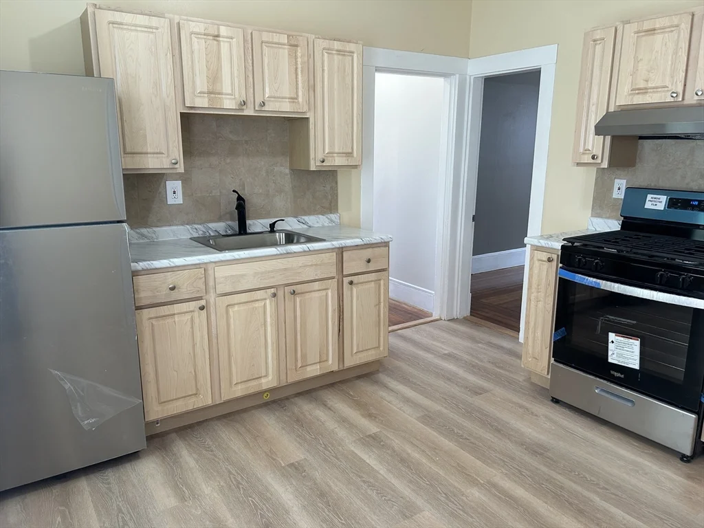 3 bed, 1 bath apartment for rent at 28-30 Harvey St Unit 1, Everett — photo 1 of 14