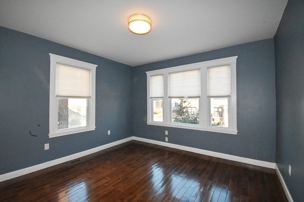 3 bed, 2 bath apartment for rent at 28-30 Schuyler Unit 1, Roxbury — photo 9 of 11