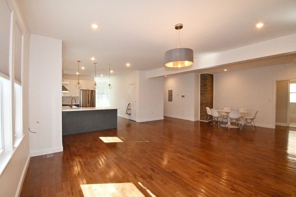 3 bed, 2 bath apartment for rent at 28-30 Schuyler Unit 1, Roxbury — photo 3 of 11