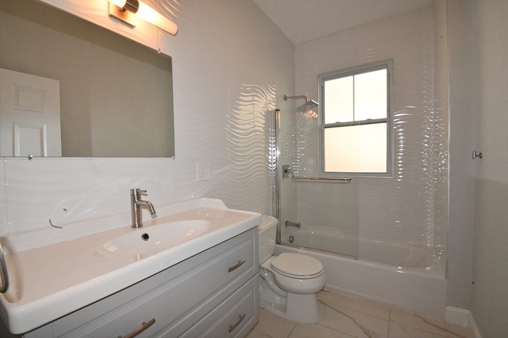 3 bed, 2 bath apartment for rent at 28-30 Schuyler Unit 1, Roxbury — photo 10 of 11