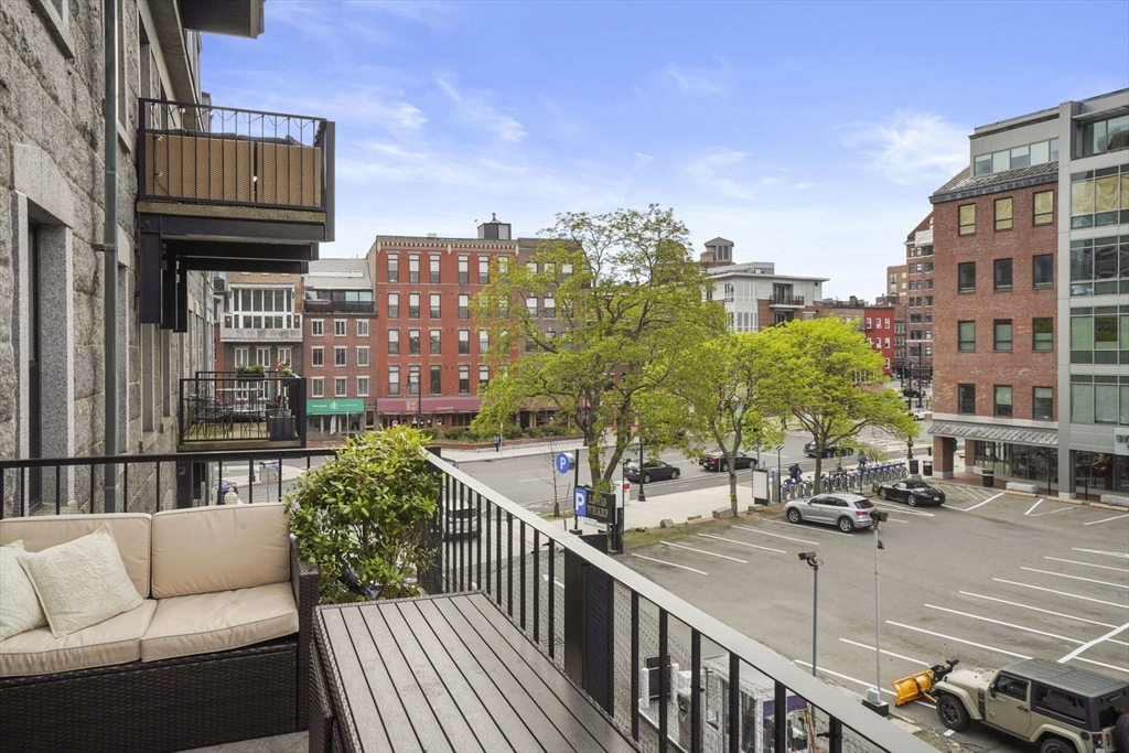 3 bed, 2 bath apartment for rent at 28 Atlantic Ave Unit 317, Waterfront — photo 6 of 35