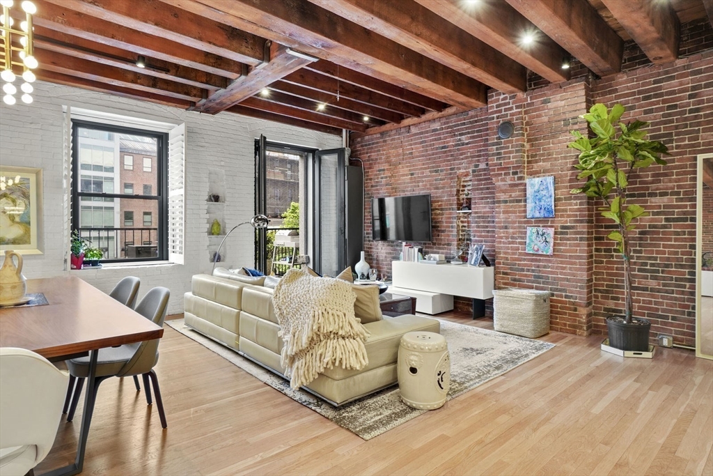3 bed, 2 bath apartment for rent at 28 Atlantic Ave Unit 317, Waterfront — photo 8 of 35