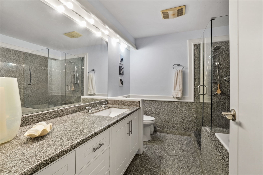 3 bed, 2 bath apartment for rent at 28 Atlantic Ave Unit 317, Waterfront — photo 27 of 35