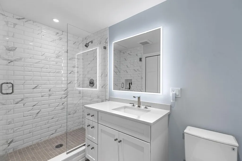 1 bed, 1 bath apartment for rent at 28-32 Atlantic Ave Unit 618, Waterfront — photo 8 of 12