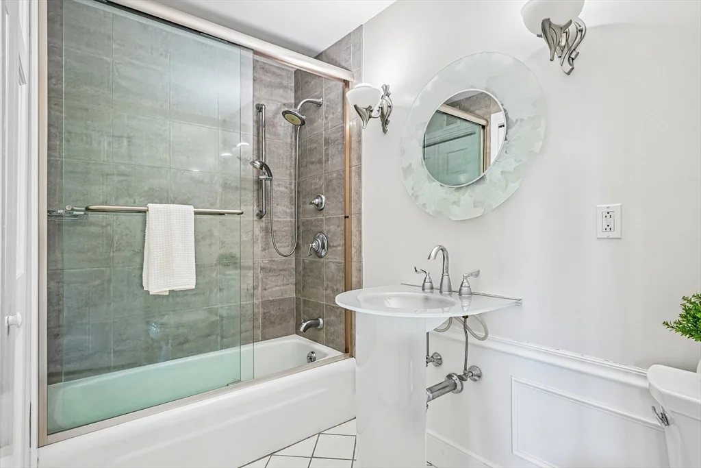 2 bed, 2 bath apartment for rent at 28-32 Atlantic Ave Unit 628, North End — photo 19 of 29