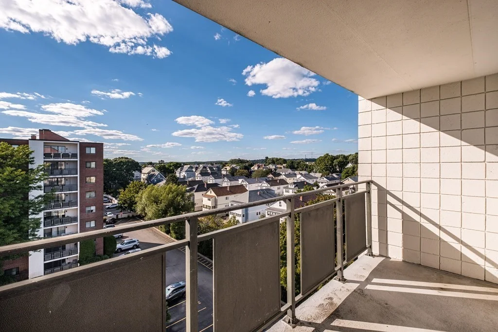 2 bed, 2 bath apartment for rent at 28 9th St Unit 707, Medford — photo 4 of 10
