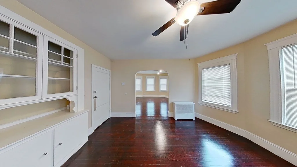 3 bed, 1 bath apartment for rent at 28 Aberdeen Rd Unit 2, Milton — photo 6 of 17