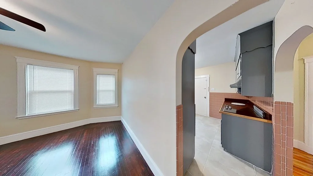 3 bed, 1 bath apartment for rent at 28 Aberdeen Rd Unit 2, Milton — photo 3 of 17