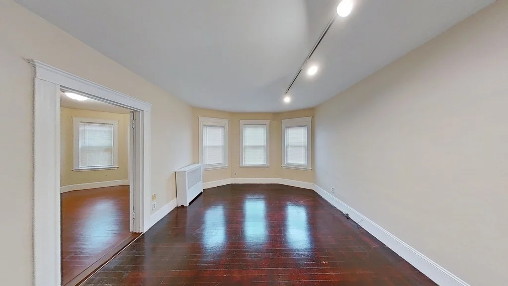 3 bed, 1 bath apartment for rent at 28 Aberdeen Rd Unit 2, Milton — photo 8 of 17