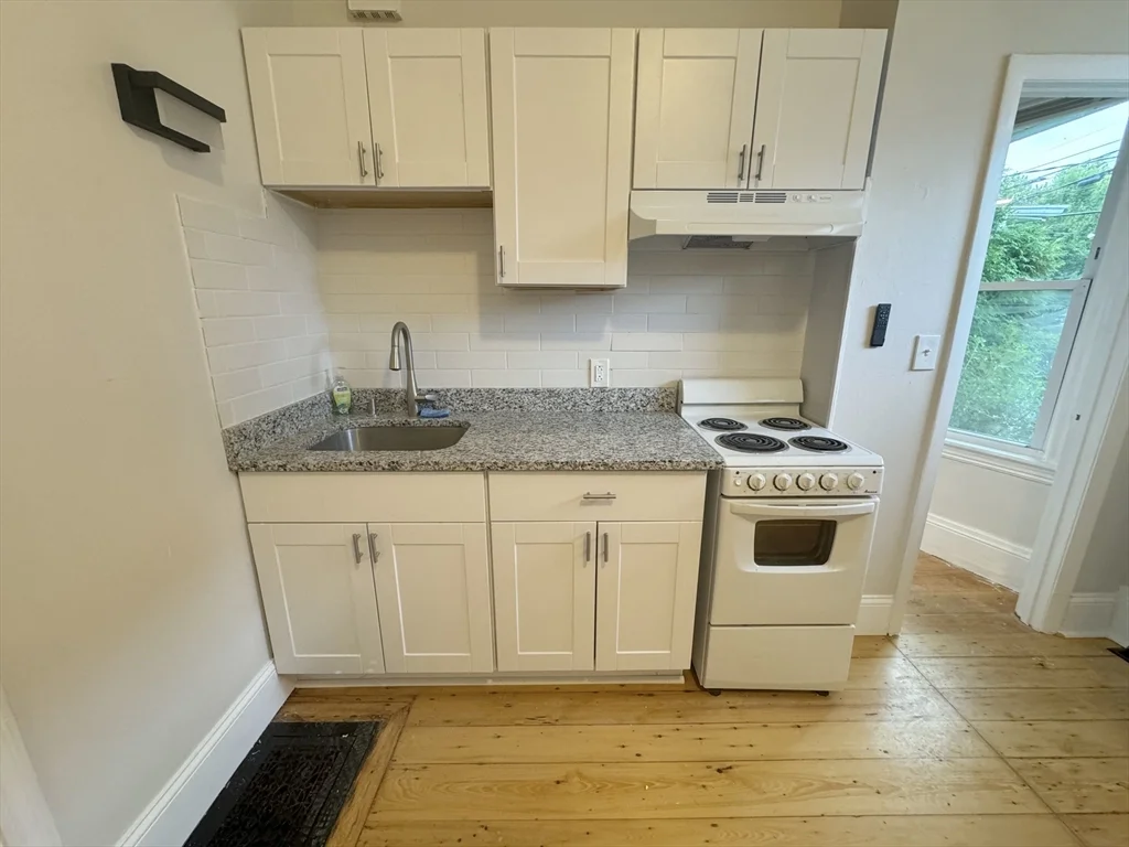 Studio bed, 1 bath apartment for rent at 28 Academy Hill Rd Unit 1F, Brighton — photo 2 of 7