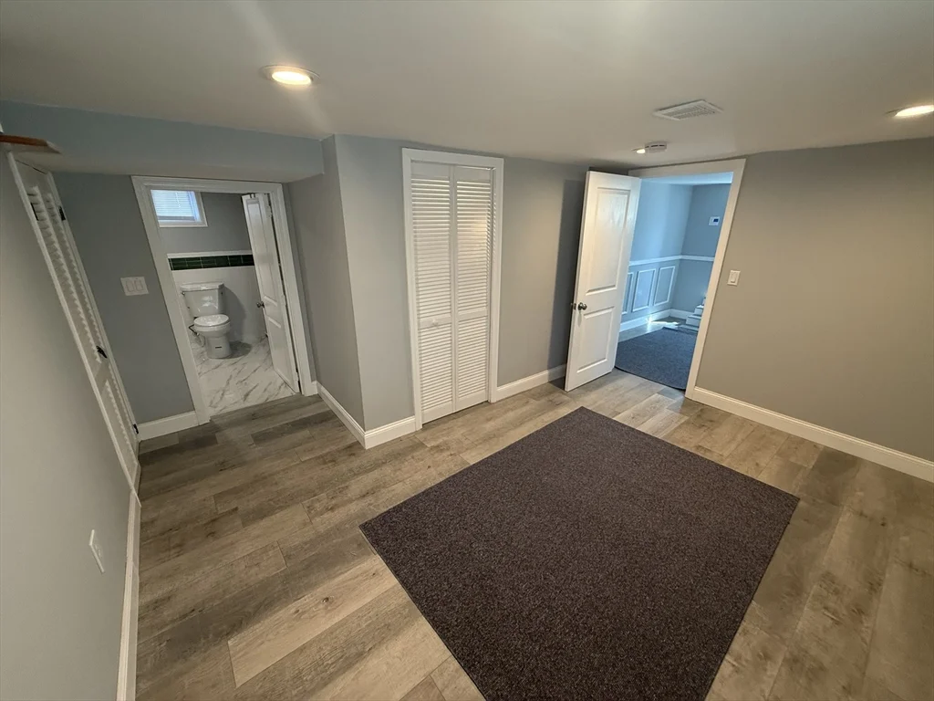 1 bed, 1 bath apartment for rent at 28 Albertina St Unit B, Quincy — photo 5 of 10