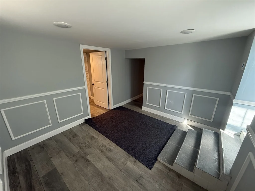 1 bed, 1 bath apartment for rent at 28 Albertina St Unit B, Quincy — photo 3 of 10