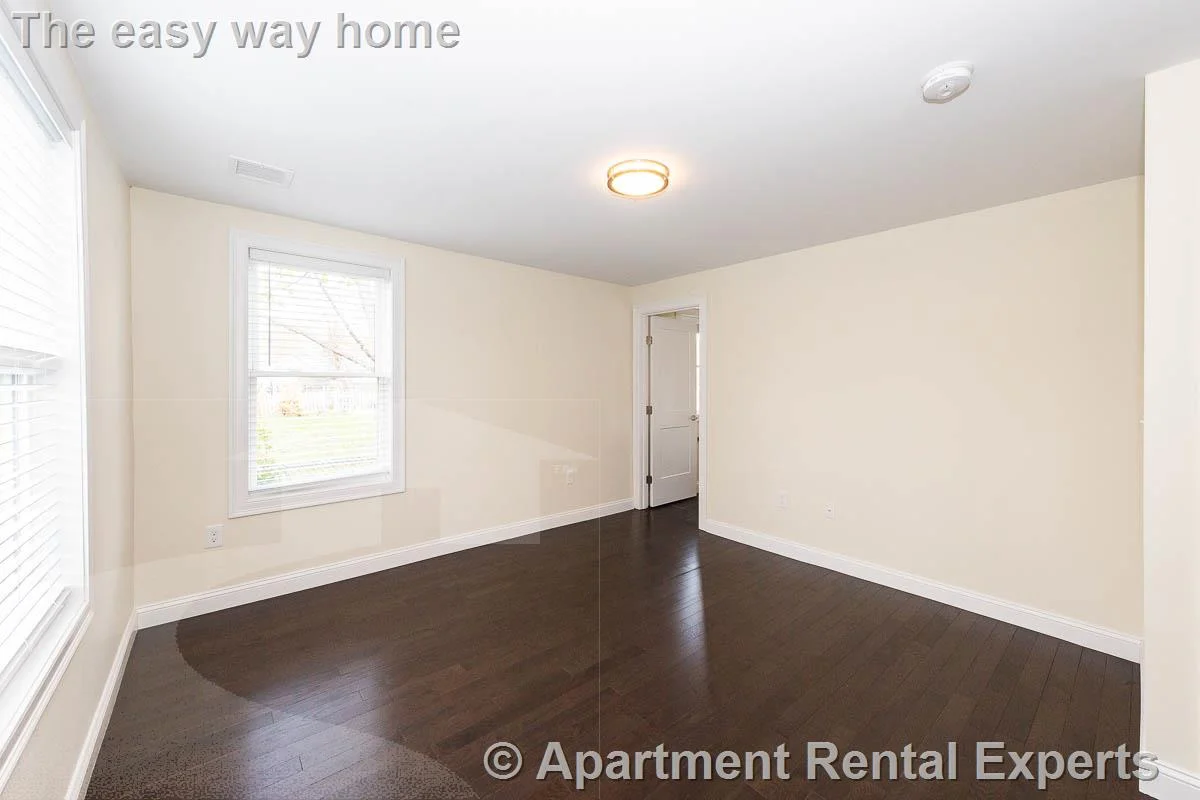 4 bed, 4+ bath apartment for rent at 28 Albion St Unit 2, Ball Square — photo 5 of 9
