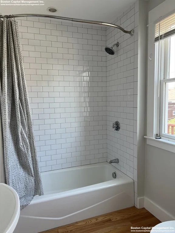 5 bed, 2.5 bath apartment for rent at 28 Albion St Unit APT 2, Powder House Square — photo 13 of 22