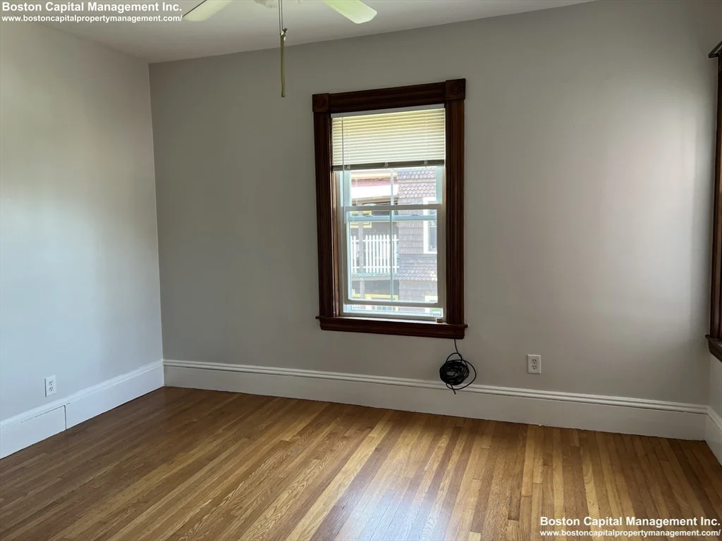 5 bed, 2.5 bath apartment for rent at 28 Albion St Unit APT 2, Powder House Square — photo 15 of 22