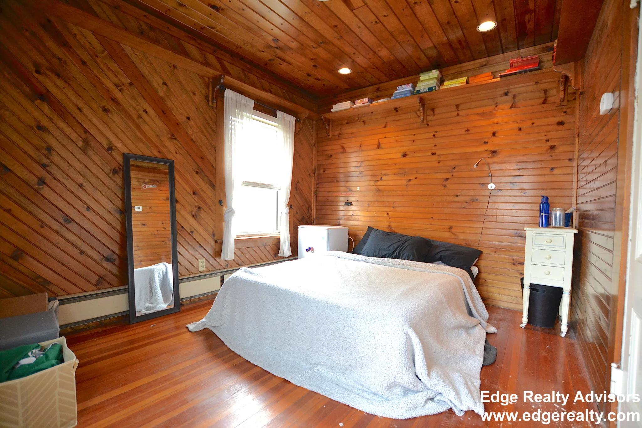 3 bed, 2 bath apartment for rent at 28 Aldie St Unit 1, Allston — photo 8 of 16