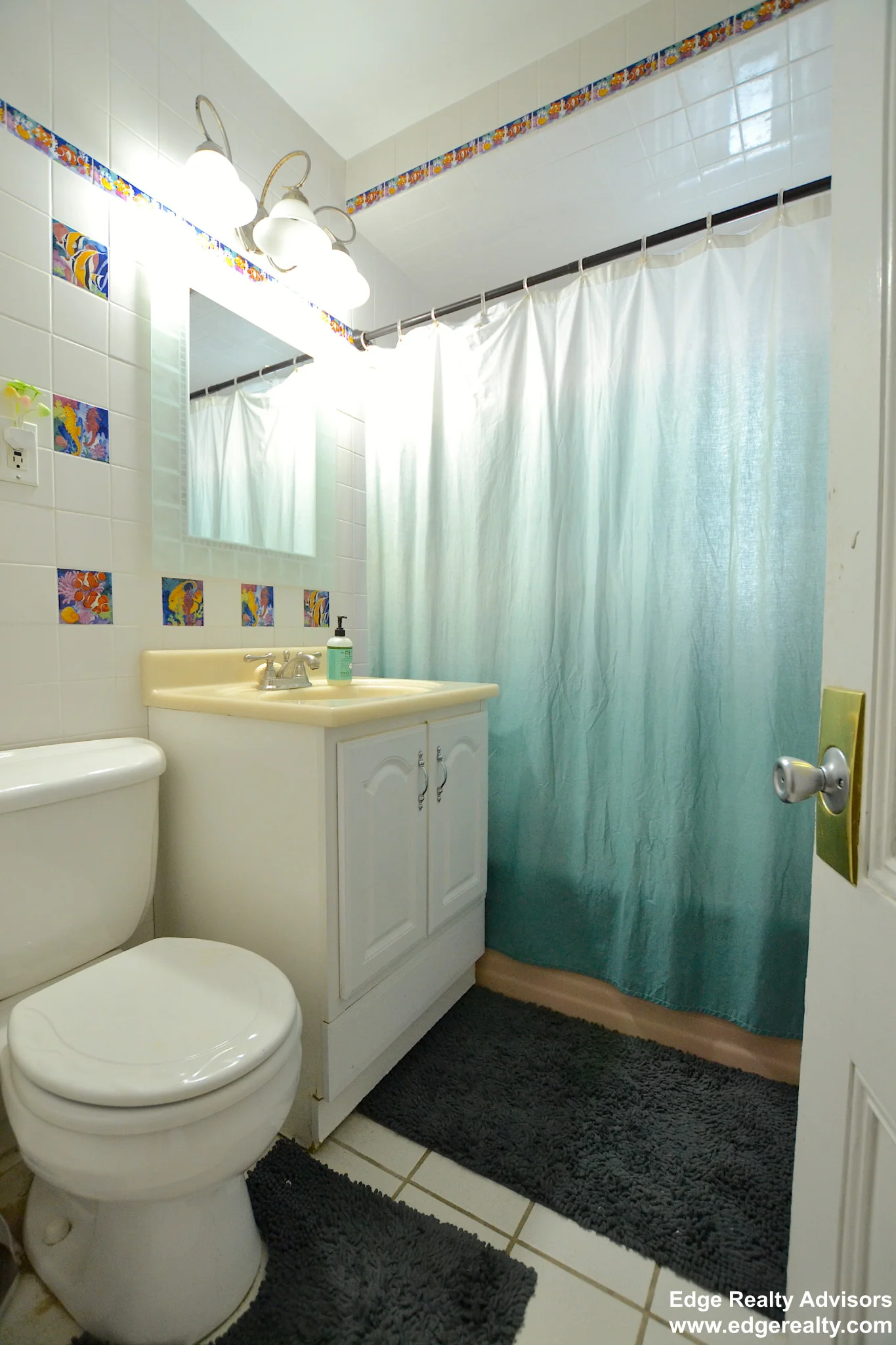 3 bed, 2 bath apartment for rent at 28 Aldie St Unit 1, Allston — photo 9 of 16
