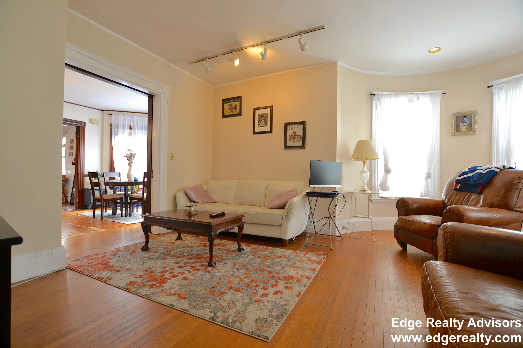 3 bed, 2 bath apartment for rent at 28 Aldie St Unit 1, Allston — photo 4 of 16