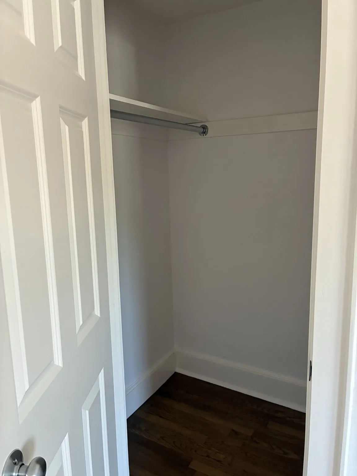 2 bed, 1 bath apartment for rent at 28 Aldrich Unit A, Newton Corner — photo 9 of 12