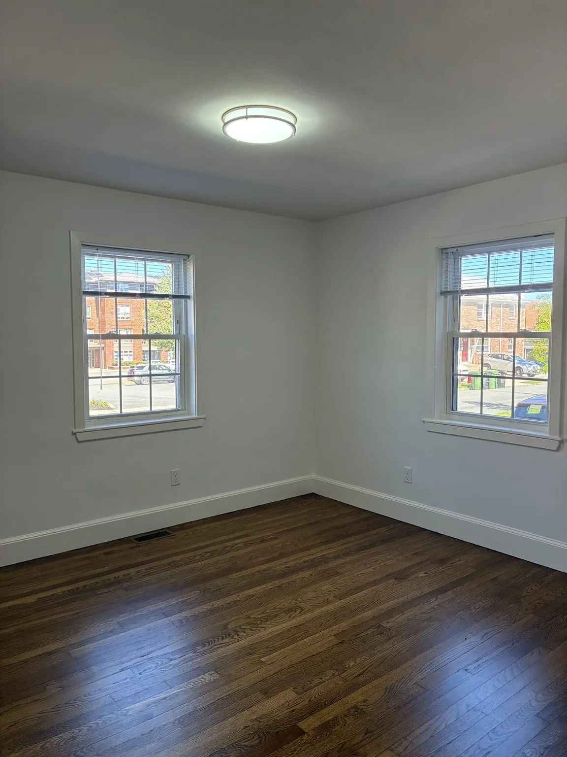 2 bed, 1 bath apartment for rent at 28 Aldrich Unit A, Newton Corner — photo 6 of 12