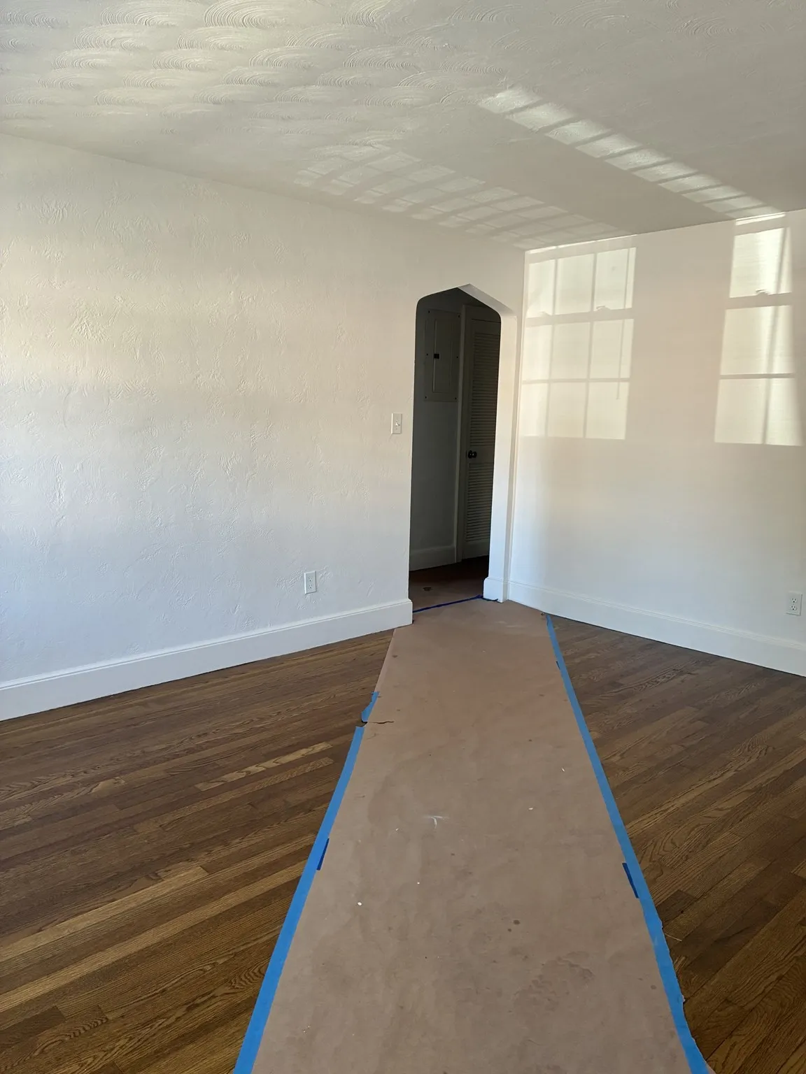 2 bed, 1 bath apartment for rent at 28 Aldrich Unit A, Newton Corner — photo 8 of 12