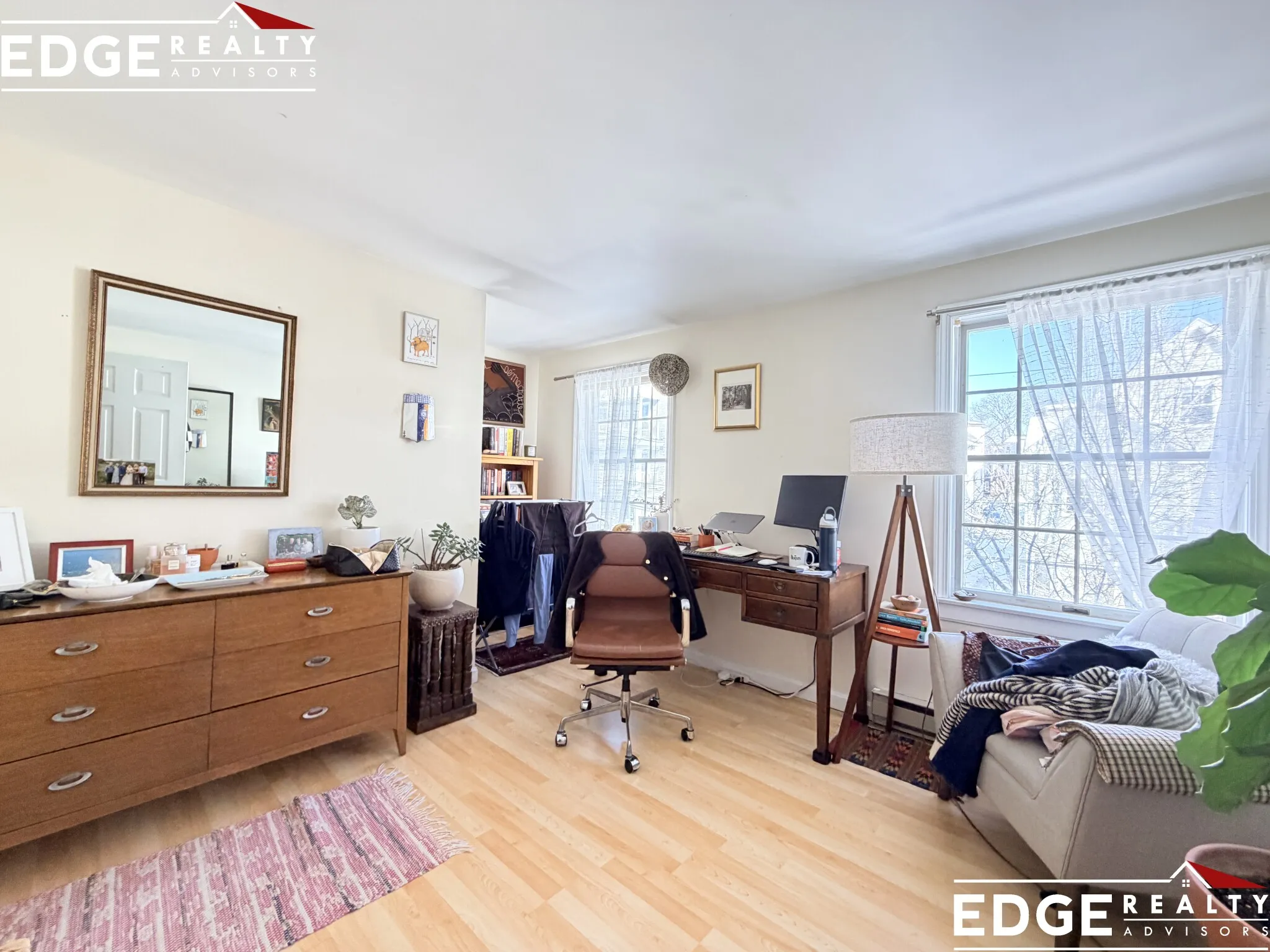 4 bed, 2.5 bath apartment for rent at 28 Arden St Unit N/A, Allston — photo 9 of 13