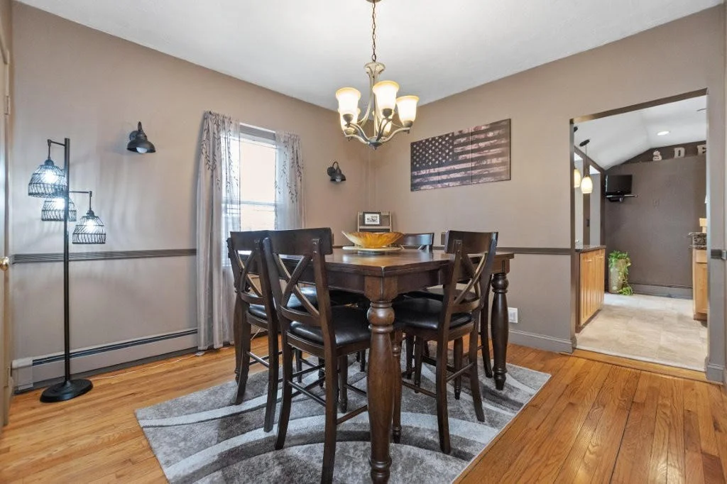 3 bed, 2 bath apartment for rent at 28 Ash St Unit 1, South Side — photo 4 of 23