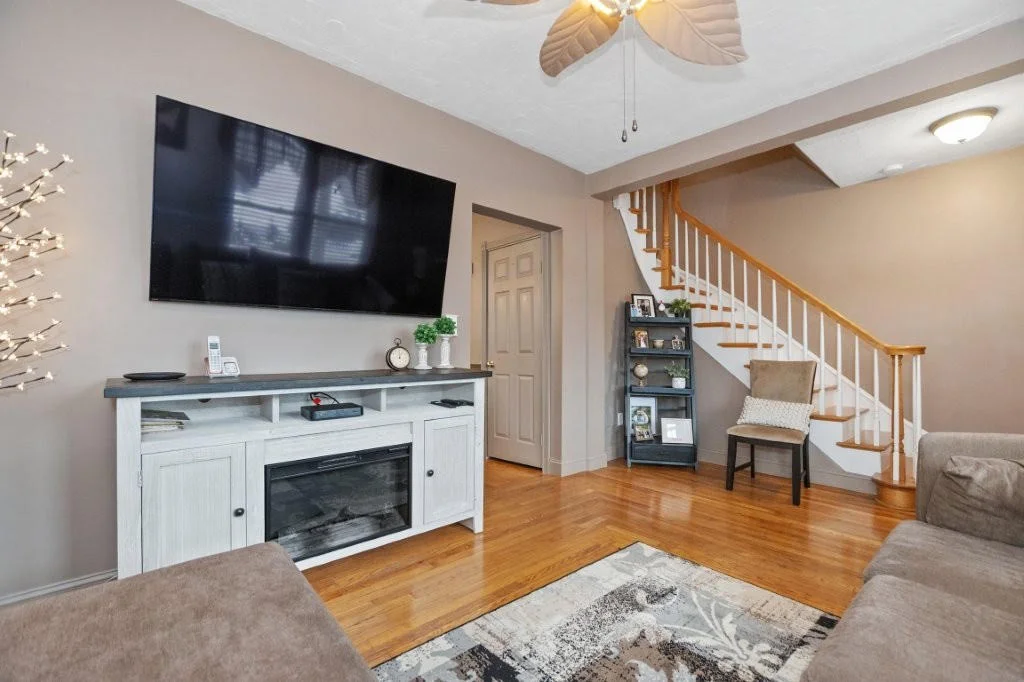 3 bed, 2 bath apartment for rent at 28 Ash St Unit 1, South Side — photo 7 of 23