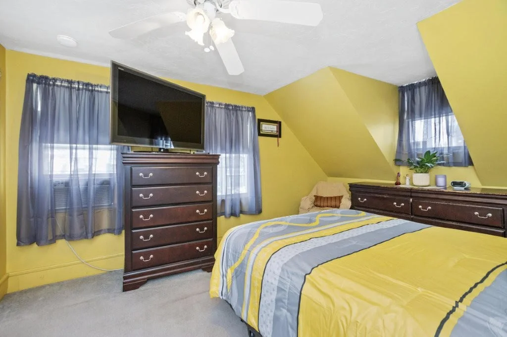 3 bed, 2 bath apartment for rent at 28 Ash St Unit 1, South Side — photo 11 of 23