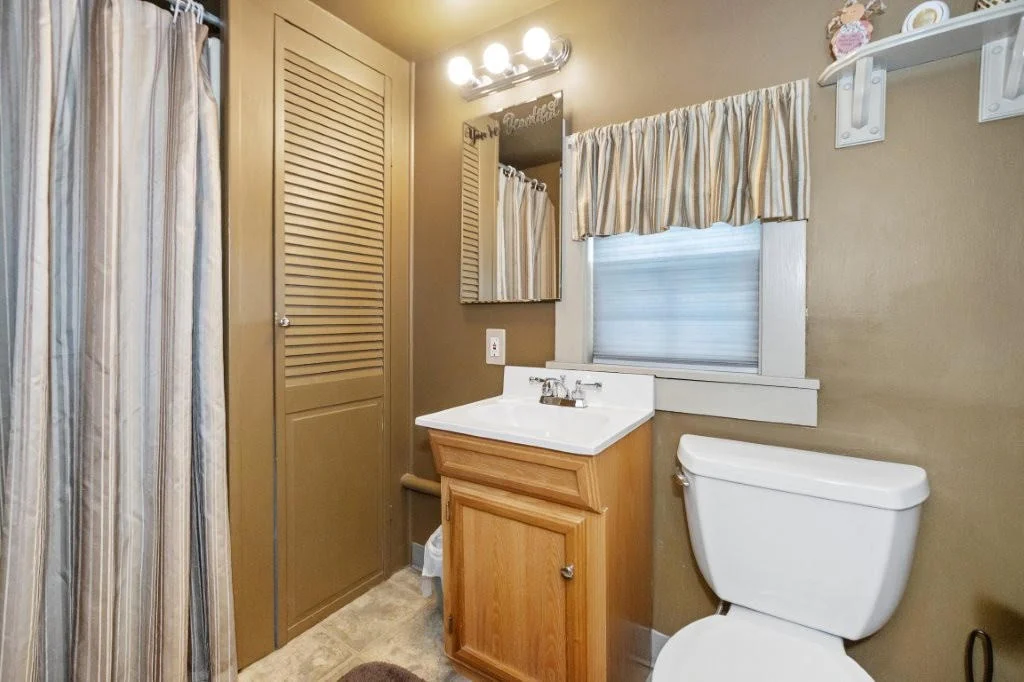 3 bed, 2 bath apartment for rent at 28 Ash St Unit 1, South Side — photo 16 of 23