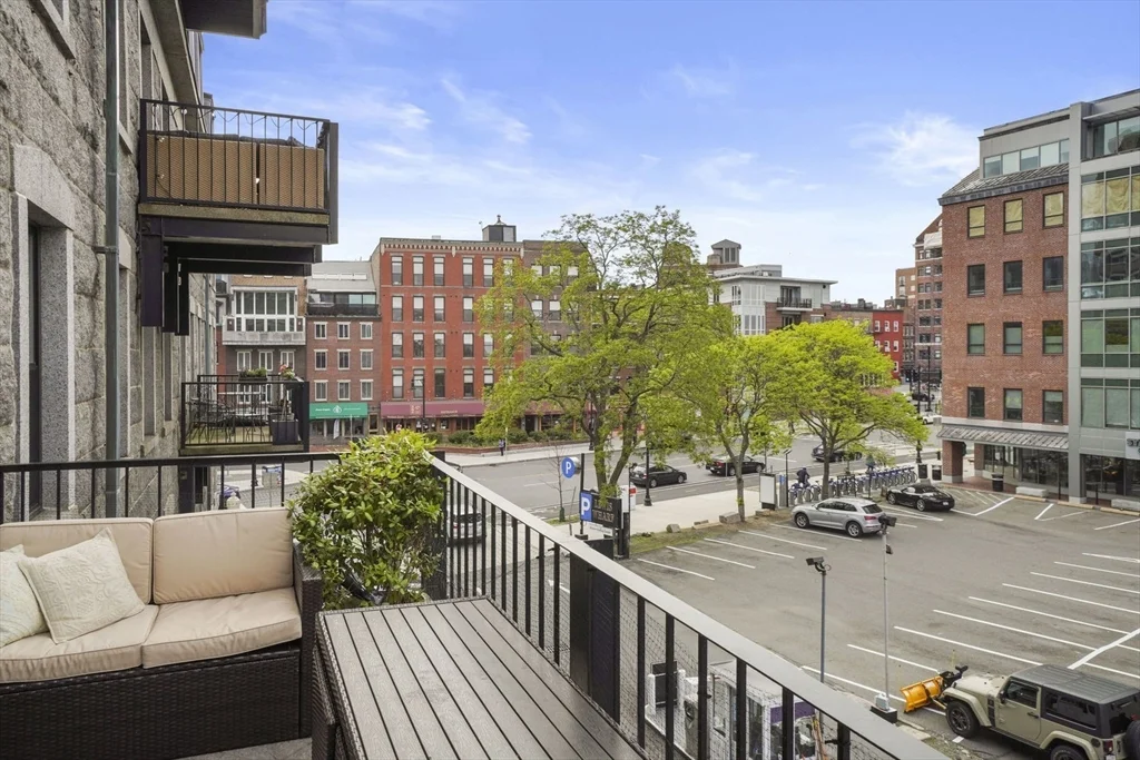 3 bed, 2 bath apartment for rent at 28 Atlantic Ave Unit 317, Waterfront — photo 6 of 35