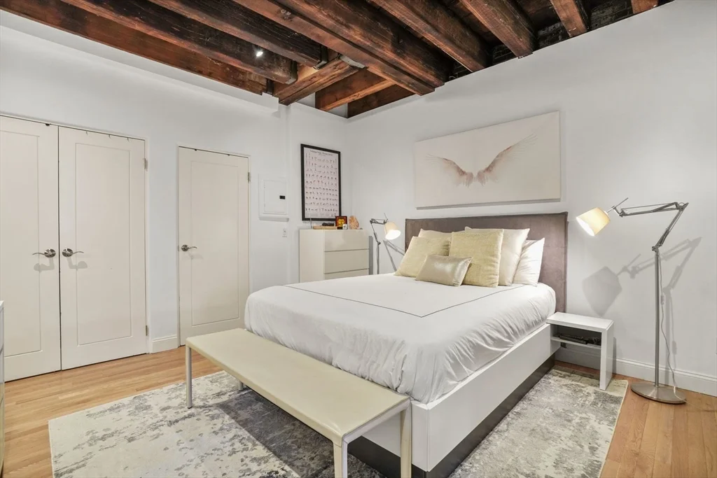 3 bed, 2 bath apartment for rent at 28 Atlantic Ave Unit 317, Waterfront — photo 20 of 35