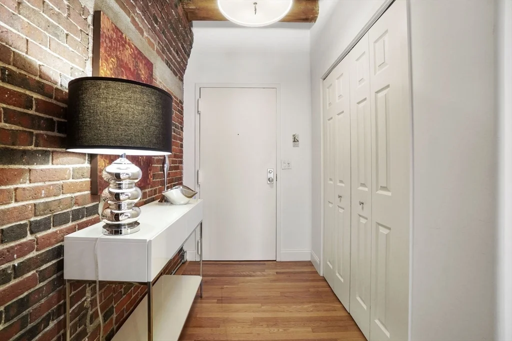 3 bed, 2 bath apartment for rent at 28 Atlantic Ave Unit 317, Waterfront — photo 19 of 35