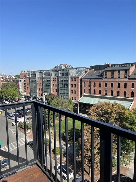 2 bed, 2 bath apartment for rent at 28 Atlantic Ave Unit 635, Waterfront — photo 16 of 18