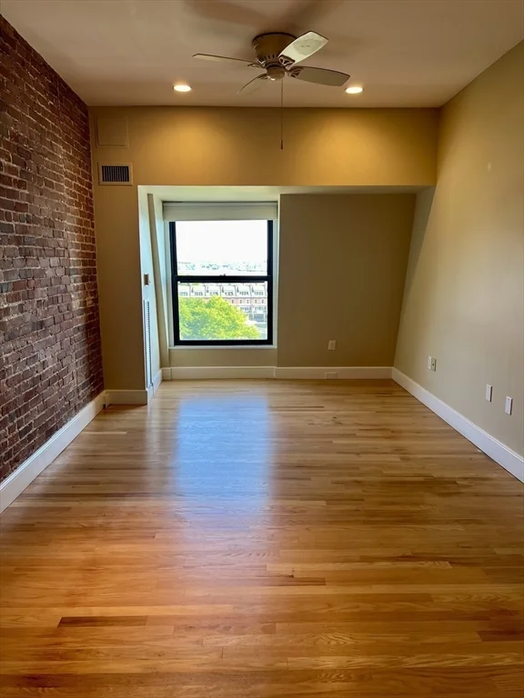 2 bed, 2 bath apartment for rent at 28 Atlantic Ave Unit 635, Waterfront — photo 14 of 18