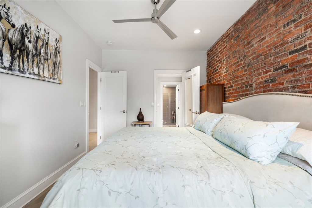 2 bed, 2 bath apartment for rent at 28 Atlantic Ave Unit 638, Waterfront — photo 23 of 34
