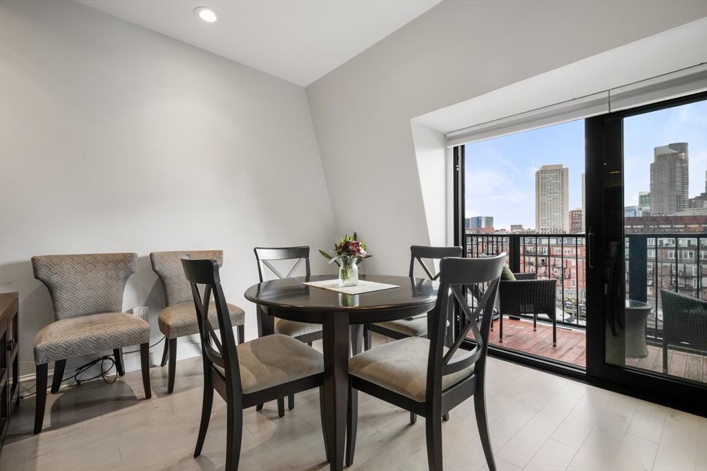 2 bed, 2 bath apartment for rent at 28 Atlantic Ave Unit 638, Waterfront — photo 8 of 34