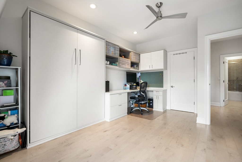 2 bed, 2 bath apartment for rent at 28 Atlantic Ave Unit 638, Waterfront — photo 20 of 34