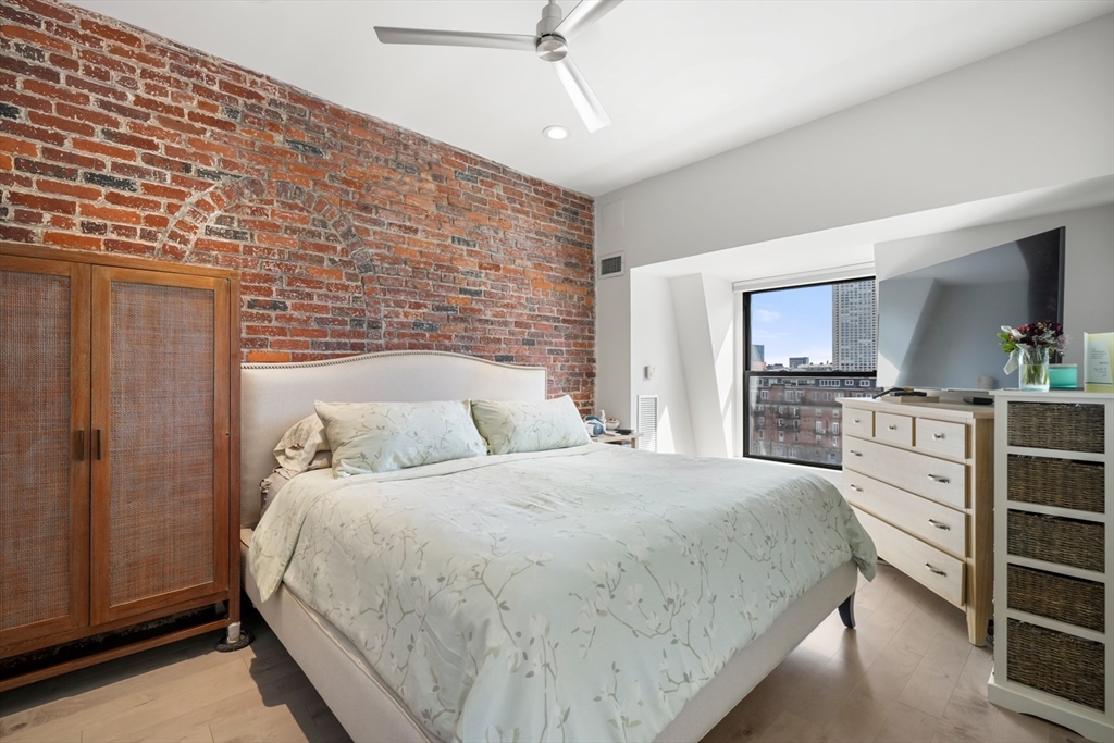 2 bed, 2 bath apartment for rent at 28 Atlantic Ave Unit 638, Waterfront — photo 21 of 34