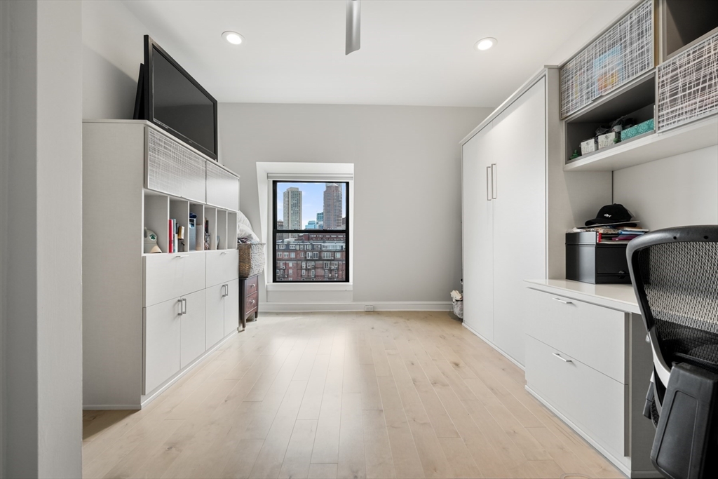 2 bed, 2 bath apartment for rent at 28 Atlantic Ave Unit 638, Waterfront — photo 18 of 34