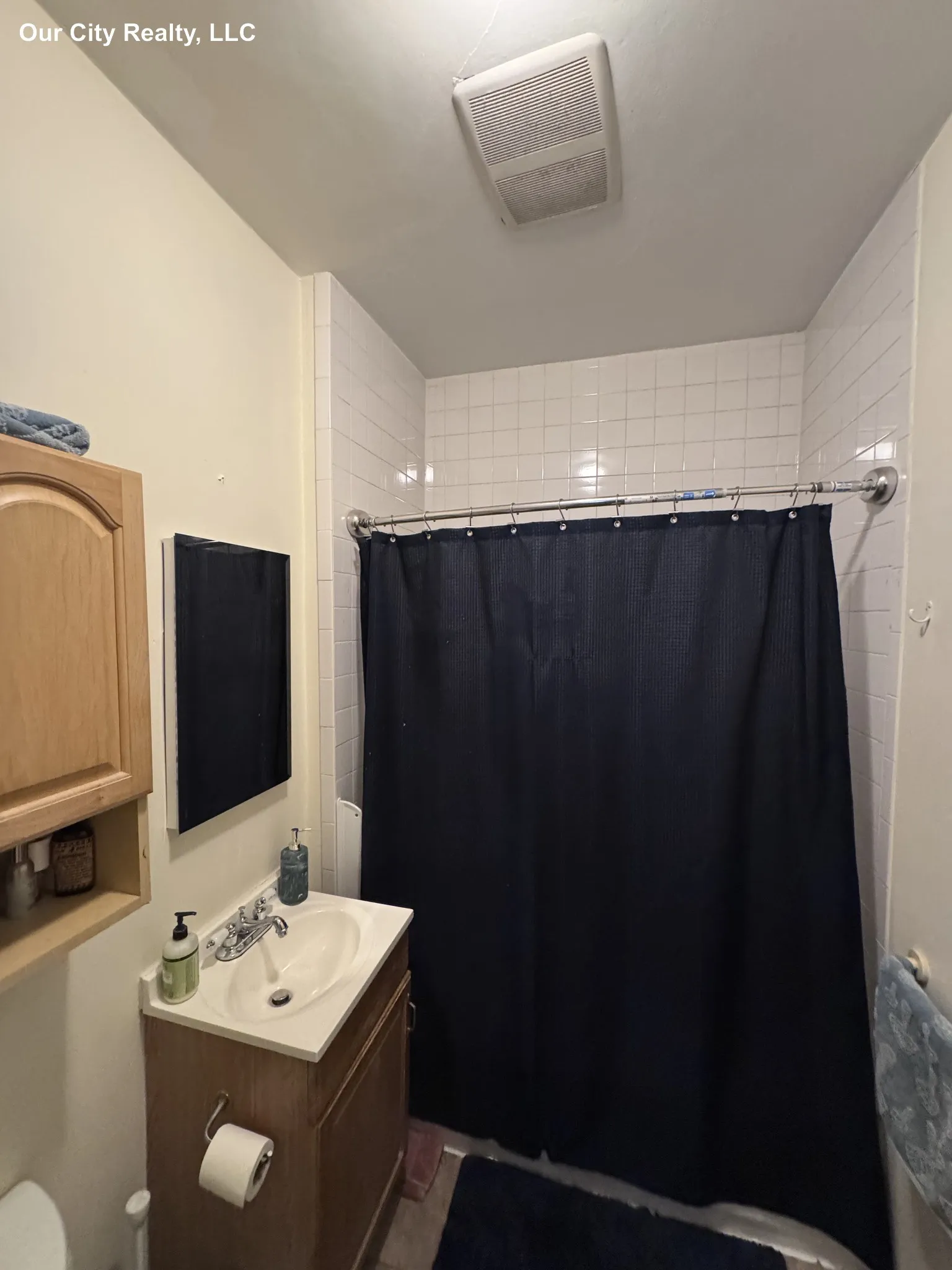 3 bed, 1 bath apartment for rent at 28 Belknap St Unit 3, West Somerville — photo 4 of 10