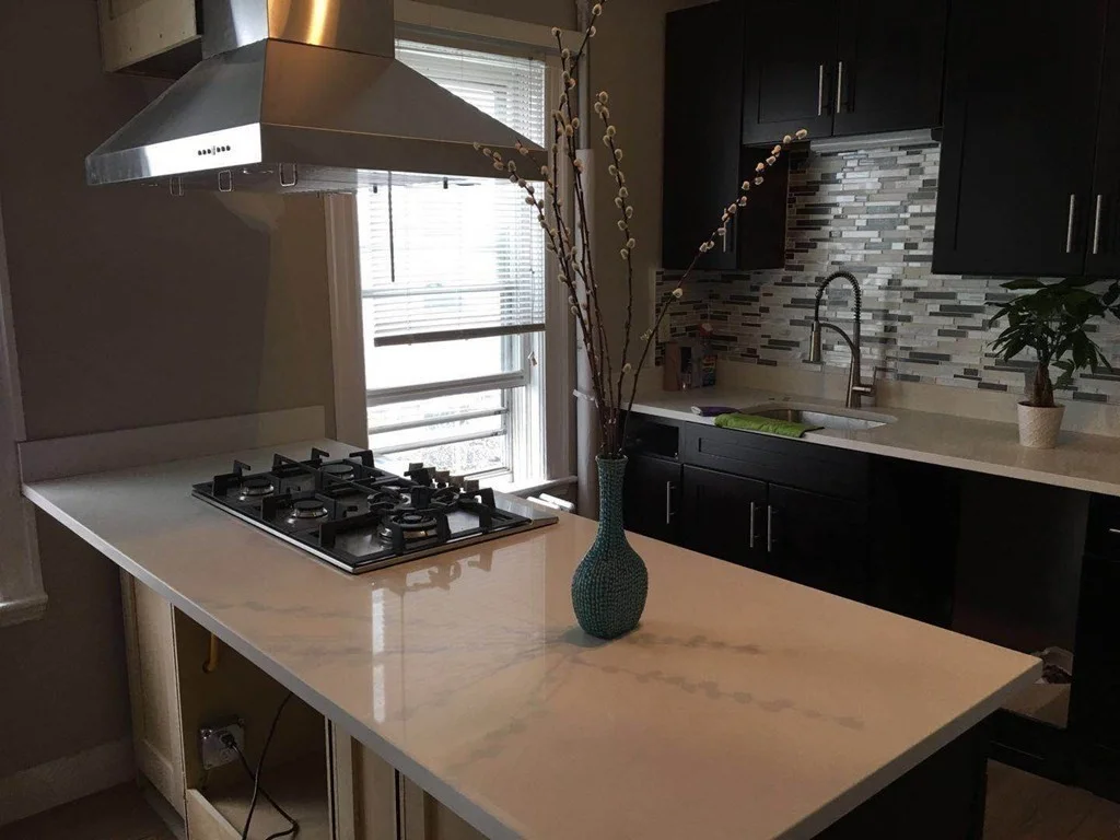 2 bed, 1 bath apartment for rent at 28 Blake St Unit 1, Quincy — photo 2 of 10