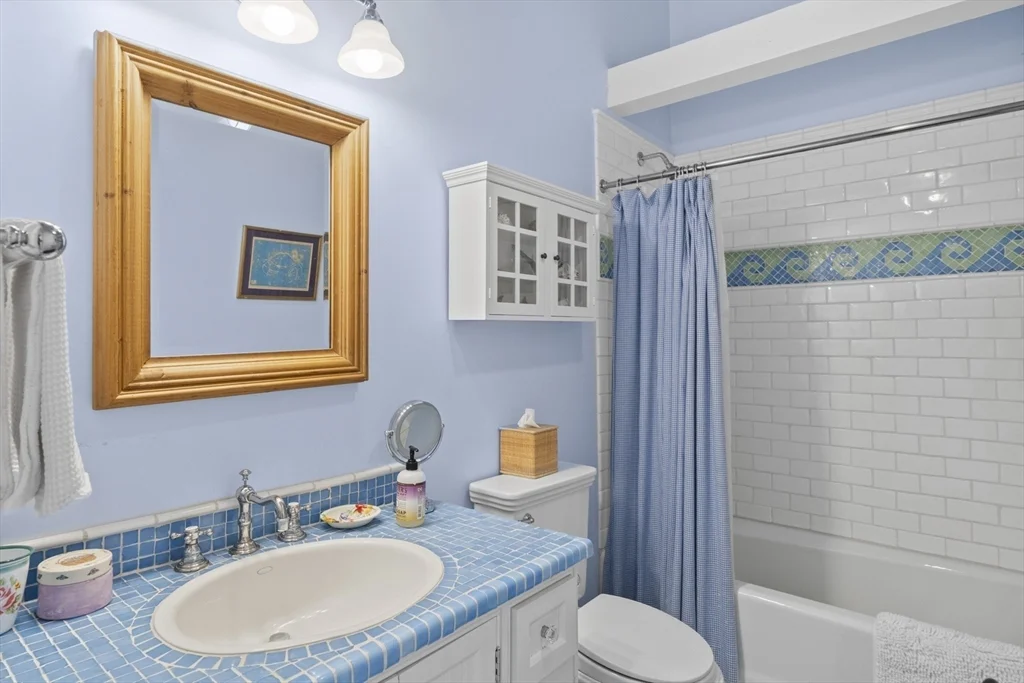 7 bed, 4+ bath apartment for rent at 28 Bosworth St, Nantucket — photo 22 of 34