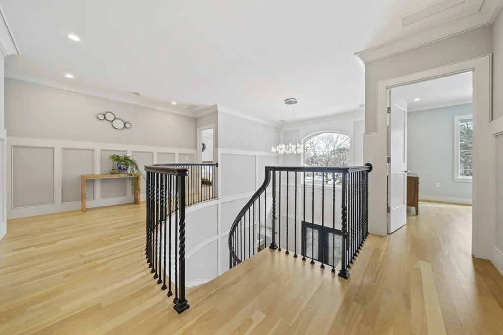 6 bed, 4+ bath apartment for rent at 28 Boulder Rd, Newton Center — photo 15 of 42