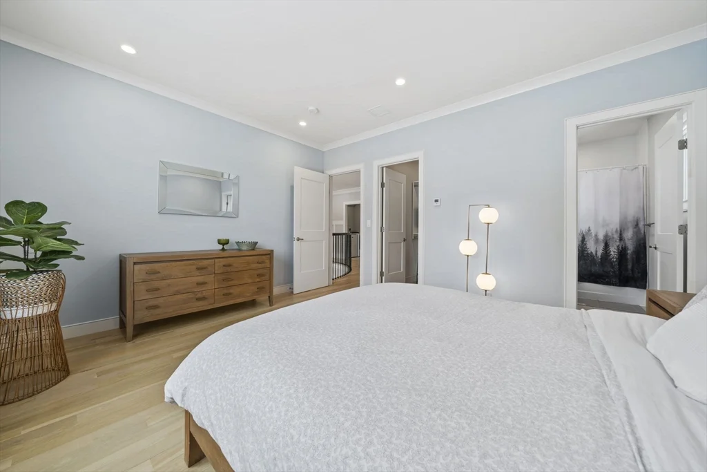 6 bed, 4+ bath apartment for rent at 28 Boulder Rd, Newton Center — photo 25 of 42