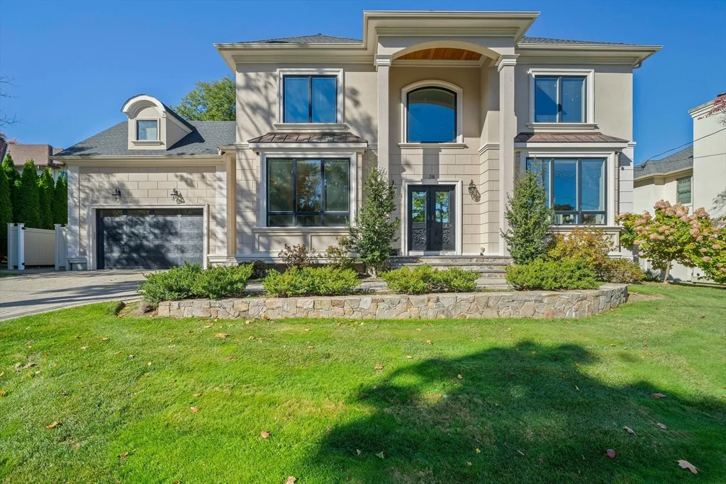 6 bed, 4+ bath apartment for rent at 28 Boulder Rd, Newton Center — photo 1 of 42