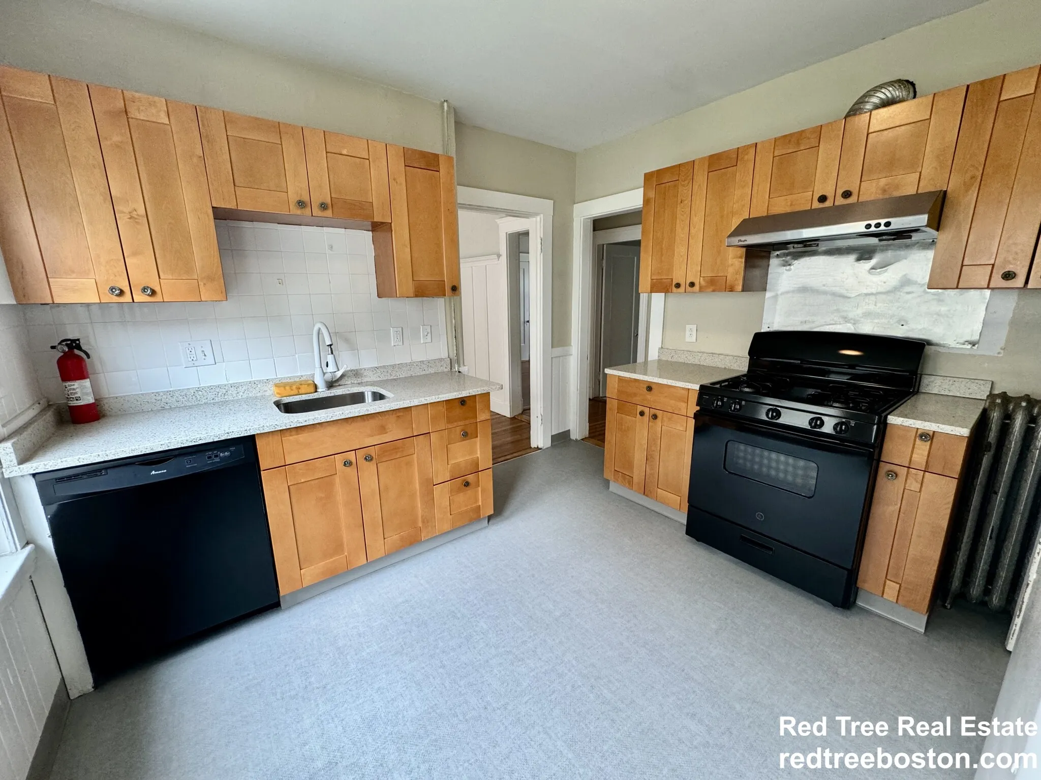 3 bed, 2 bath apartment for rent at 28 Boulevard Ter Unit 1, Brighton