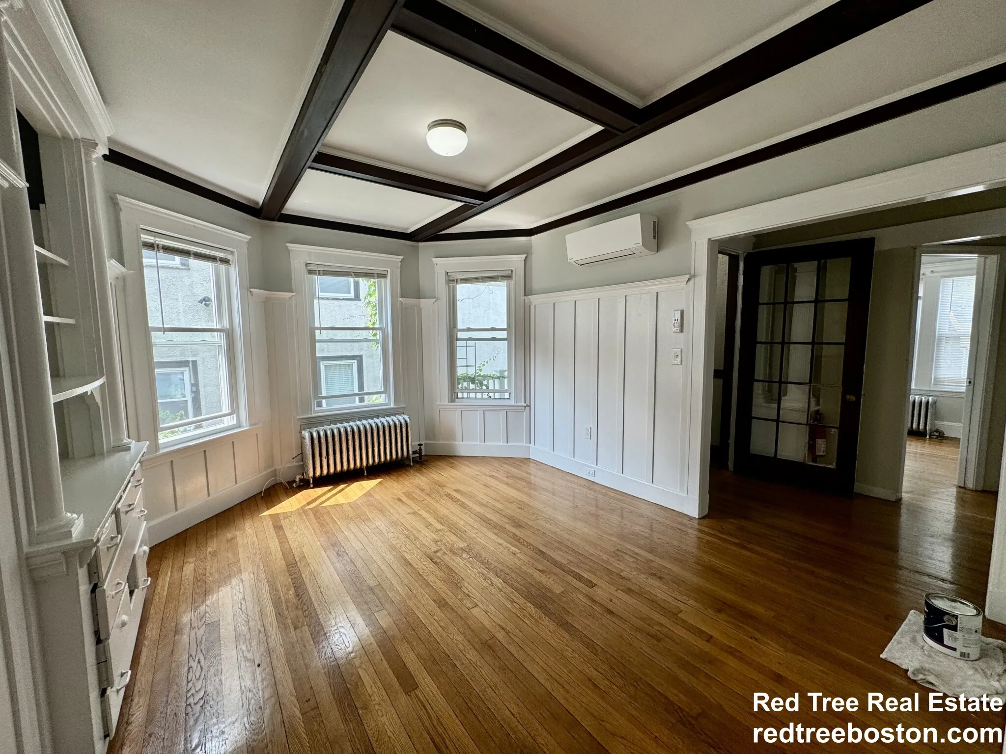 3 bed, 2 bath apartment for rent at 28 Boulevard Ter Unit 1, Brighton — photo 5 of 16