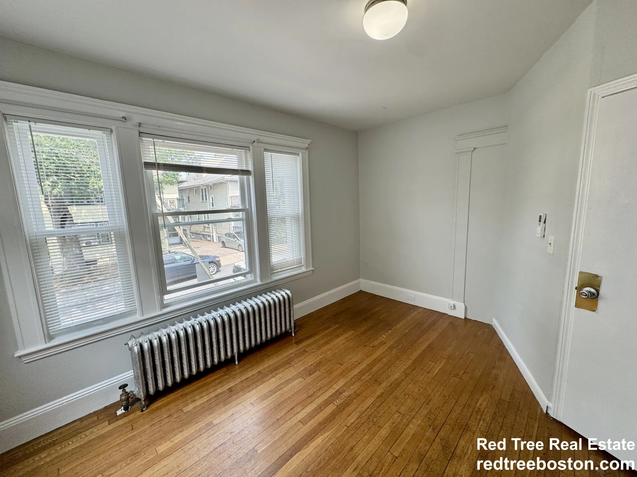 3 bed, 2 bath apartment for rent at 28 Boulevard Ter Unit 1, Brighton — photo 14 of 16